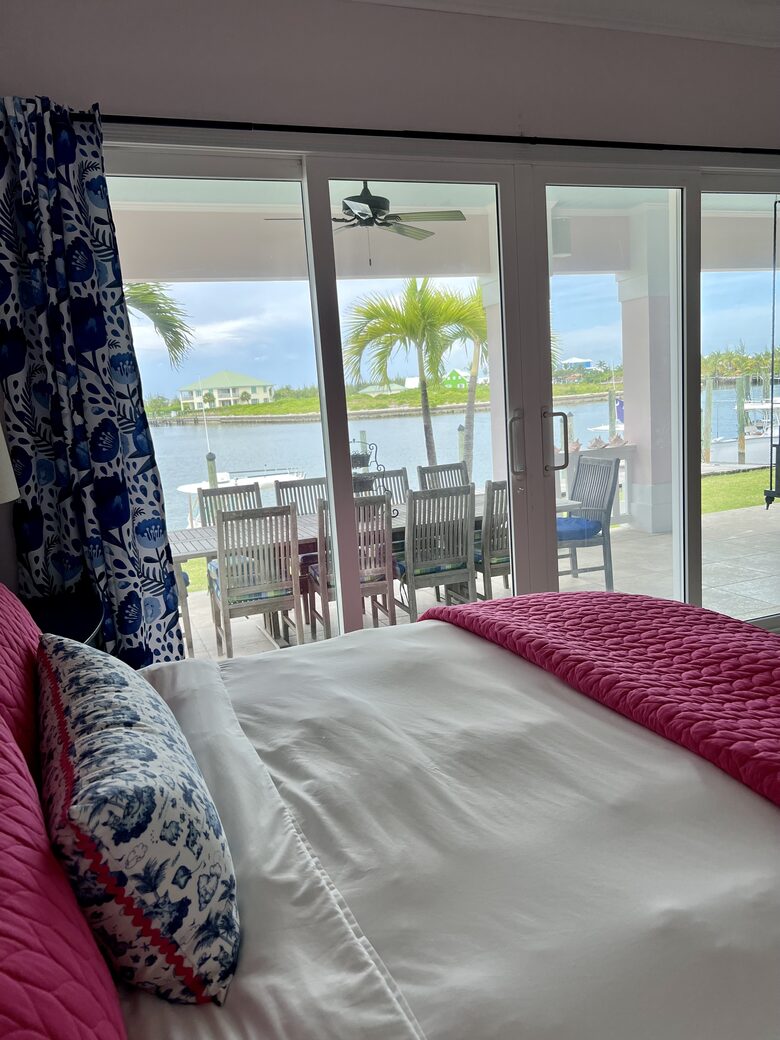 Spacious Waterfront Haven in Bahamas, Treasure Cay - Treasure cay, Bahamas