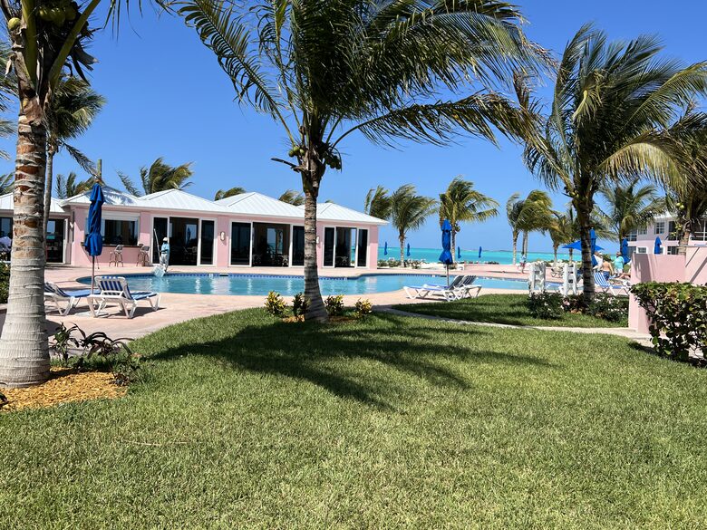 Spacious Waterfront Haven in Bahamas, Treasure Cay - Treasure cay, Bahamas