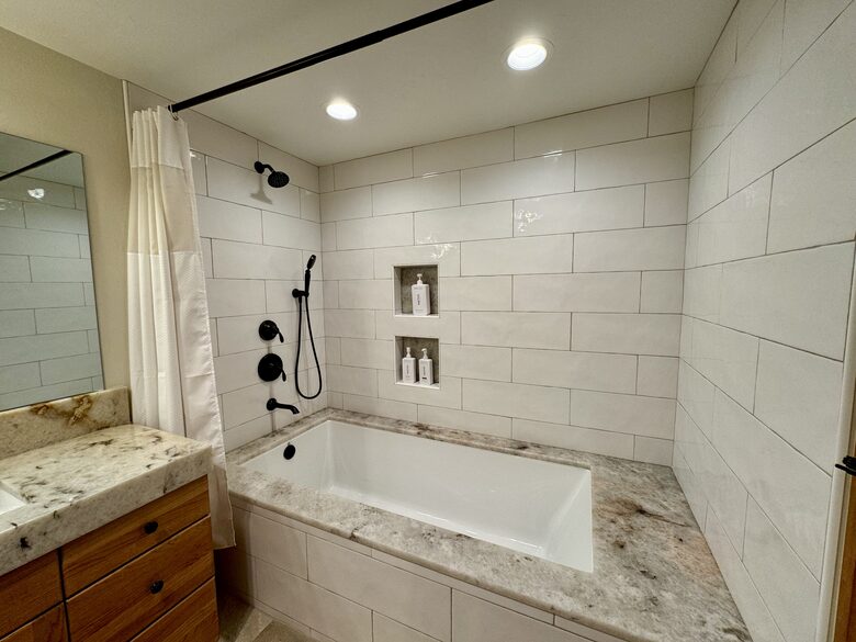 Mater Bath with Therapeutic Air Massage Bath