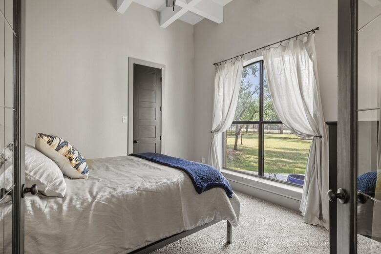 Hill Country Entertainment Home - Kyle, Texas
