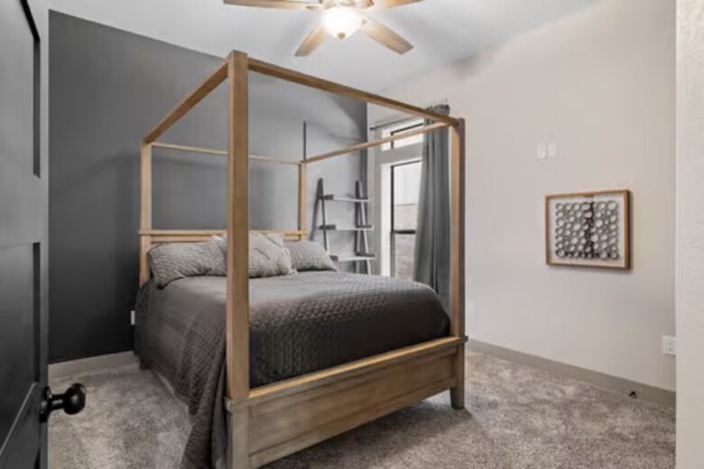 Hill Country Entertainment Home - Kyle, Texas