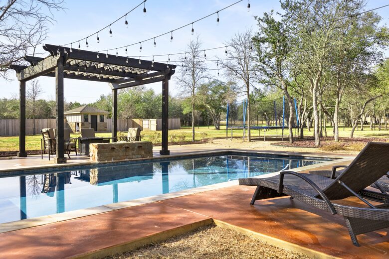 Hill Country Entertainment Home - Kyle, Texas