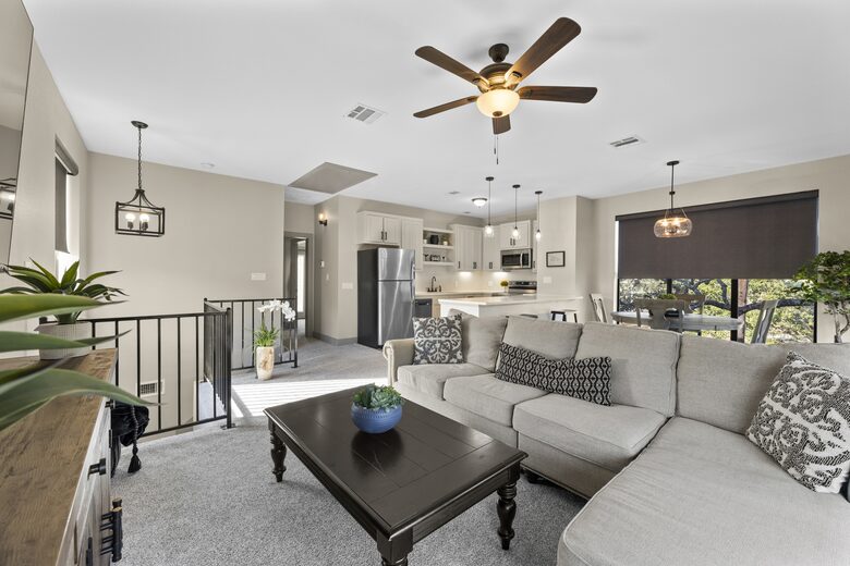 Hill Country Entertainment Home - Kyle, Texas