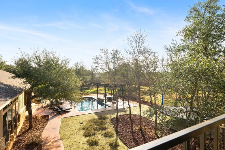 Hill Country Entertainment Home - Kyle, Texas