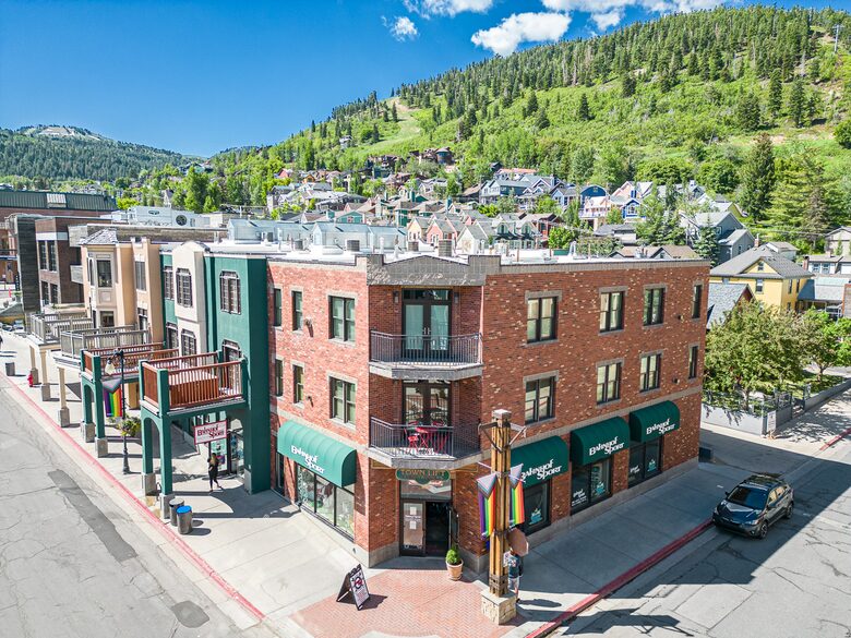 Town Lift right on the Main Street