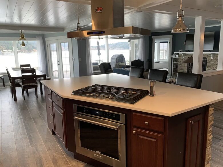 Waterfront Rich Passage Getaway - Port Orchard, Washington