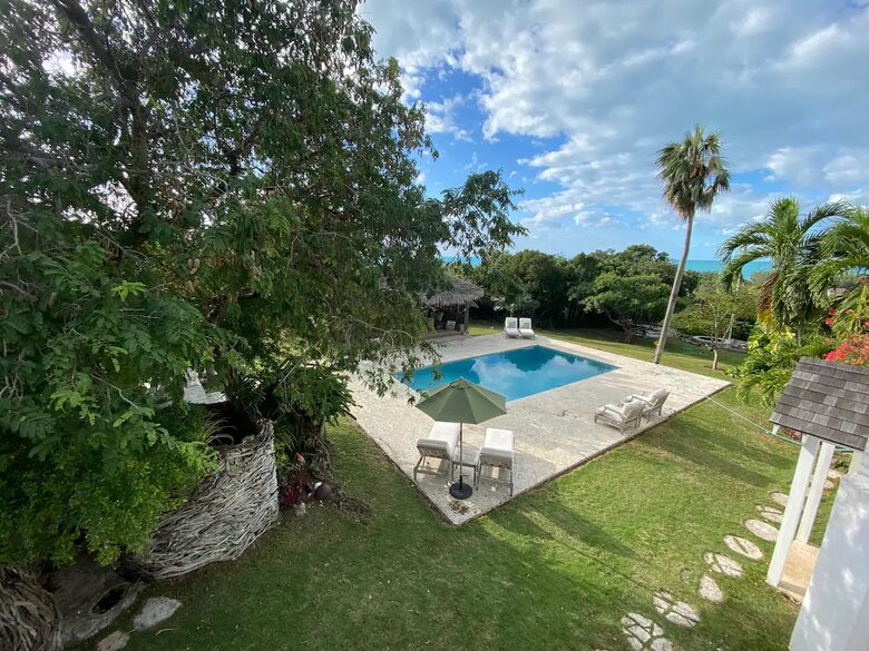 Elegant Hilltop Retreat Overlooking the Caribbean Sea - Governor's Harbour, Bahamas