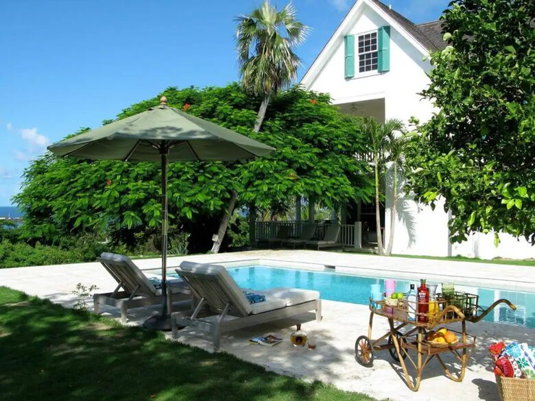 Elegant Hilltop Retreat Overlooking the Caribbean Sea - Governor's Harbour, Bahamas