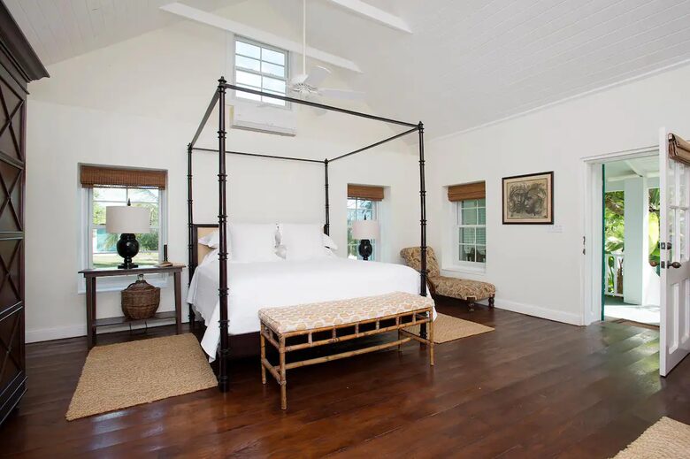 Elegant Hilltop Retreat Overlooking the Caribbean Sea - Governor's Harbour, Bahamas