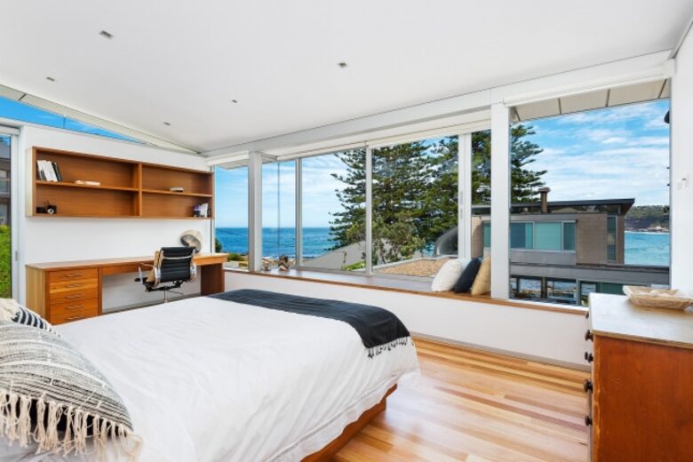 Surf Break - Avalon Beach, Australia