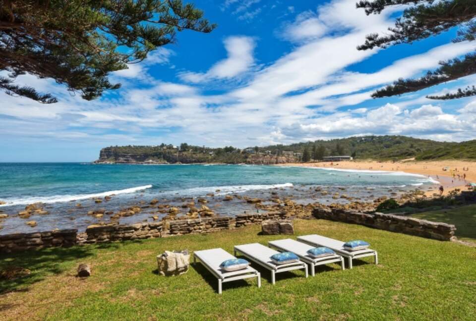 Surf Break - Avalon Beach, Australia