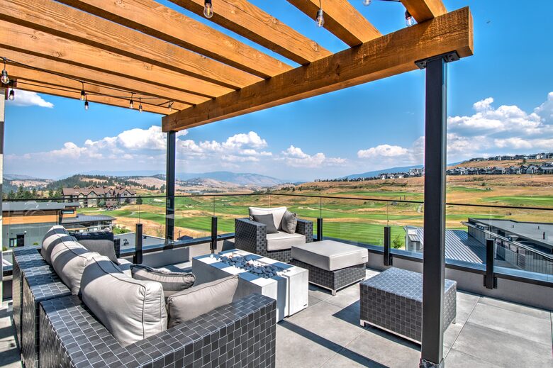 Roof deck with firepit and golf course views