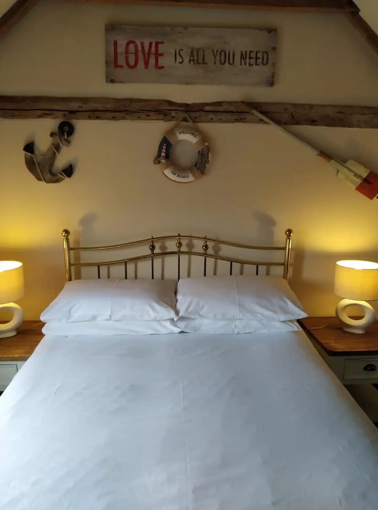 Rough Hill House - East Hanningfield, United Kingdom