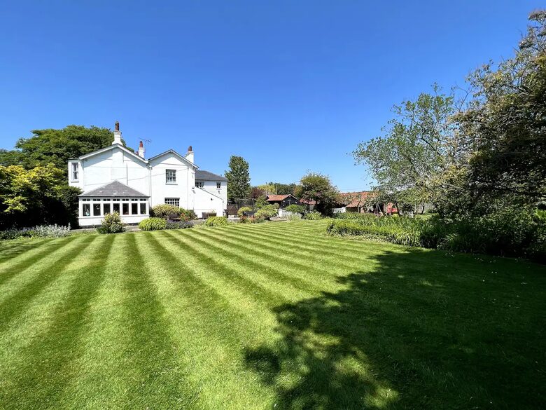 Rough Hill House - East Hanningfield, United Kingdom