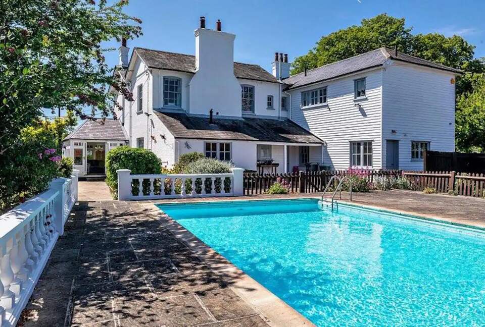 Rough Hill House - East Hanningfield, United Kingdom