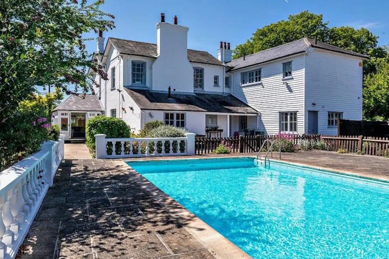 Rough Hill House - East Hanningfield, United Kingdom