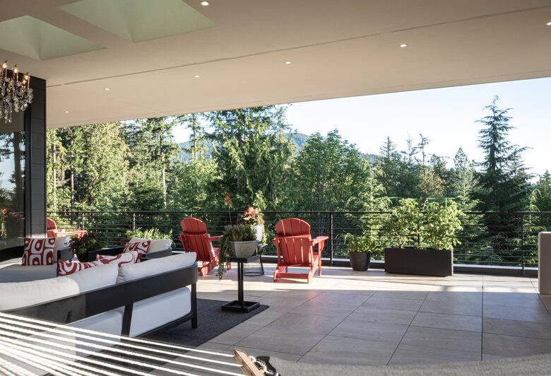 Expansive outdoor terrace and Barbecue area