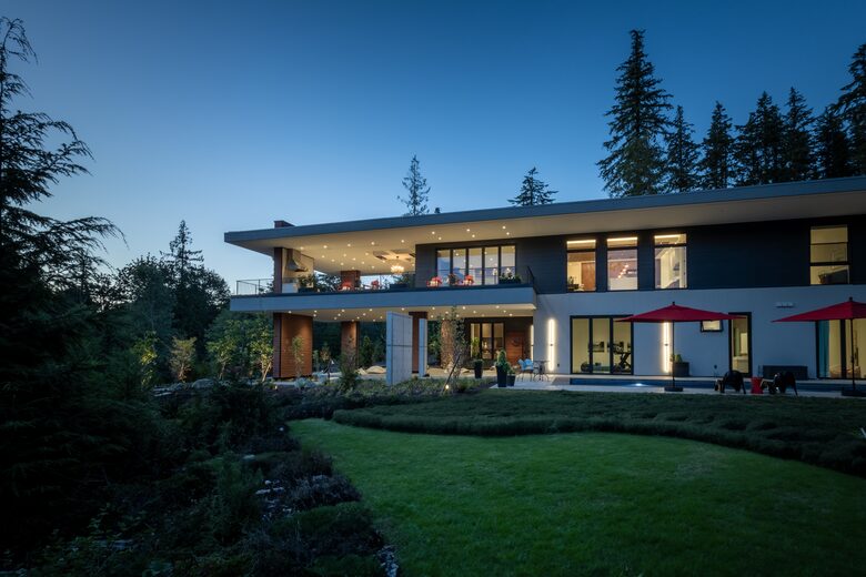 Arbor Domus Maximus: World's Greatest Treehouse - Issaquah, Washington