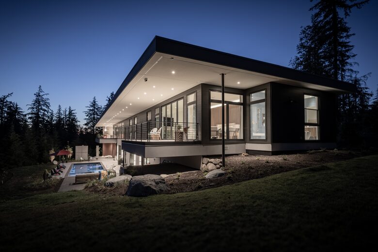 Arbor Domus Maximus: World's Greatest Treehouse - Issaquah, Washington