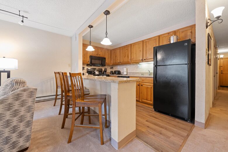 The Wren at Vail | One Bedroom, Facing Vail Mountain - Vail, Colorado