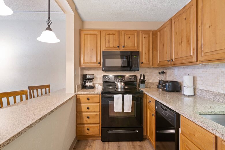The Wren at Vail | One Bedroom, Facing Vail Mountain - Vail, Colorado