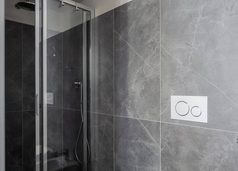Luxury 4 BD Apartment Near Duomo - Florence, Italy