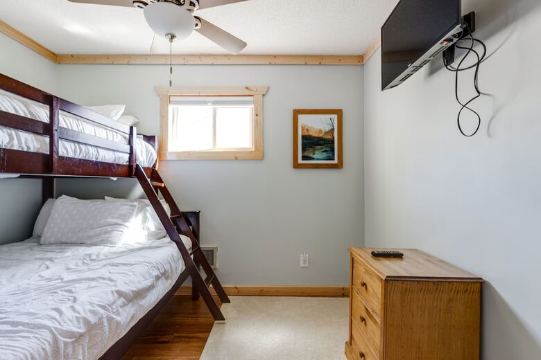 Summit Escape – 3-Bedroom Condo Close to Ski Village and Slopes! - Snowshoe, West Virginia