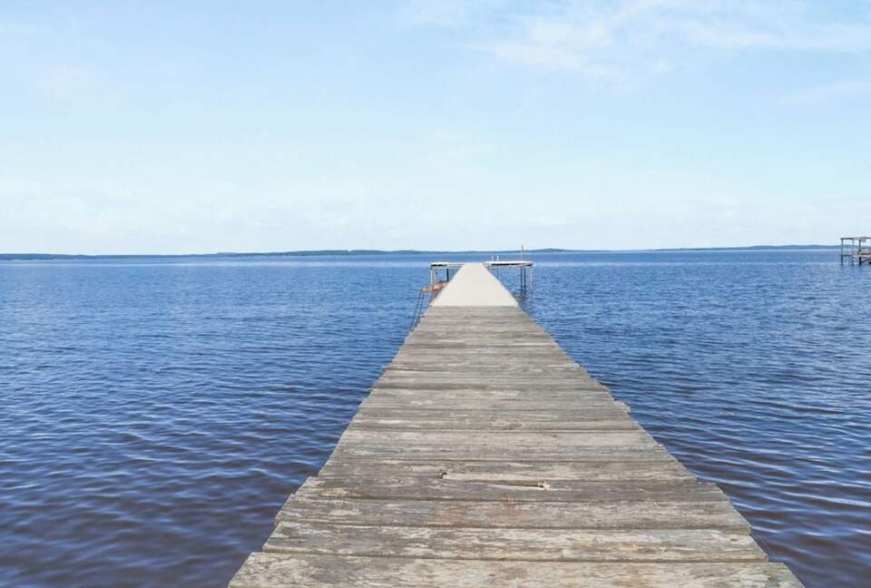 Toledo Bend Lakefront Lodge - Florien, Louisiana