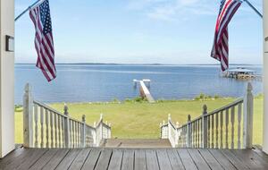 Toledo Bend Lakefront Lodge - Florien, Louisiana