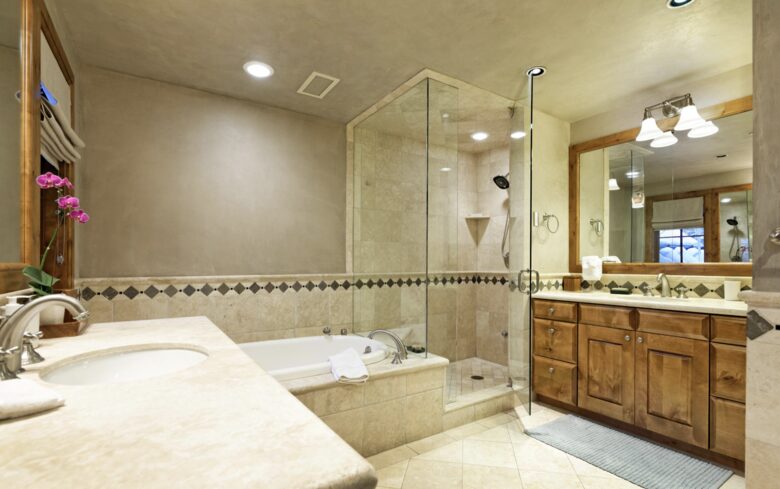 Aspen Highland's Ski-in-Ski-out Luxe - Aspen, Colorado