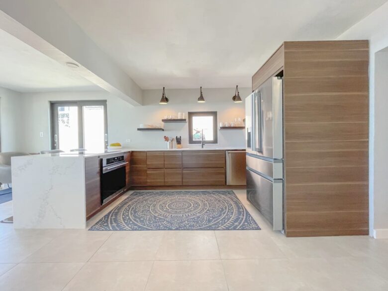 Oceanfront Escape with Private Beach Access in Vega Baja - Vega Baja, Puerto Rico