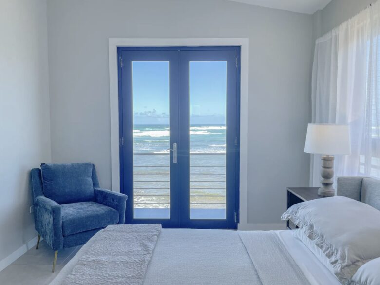 Oceanfront Escape with Private Beach Access in Vega Baja - Vega Baja, Puerto Rico