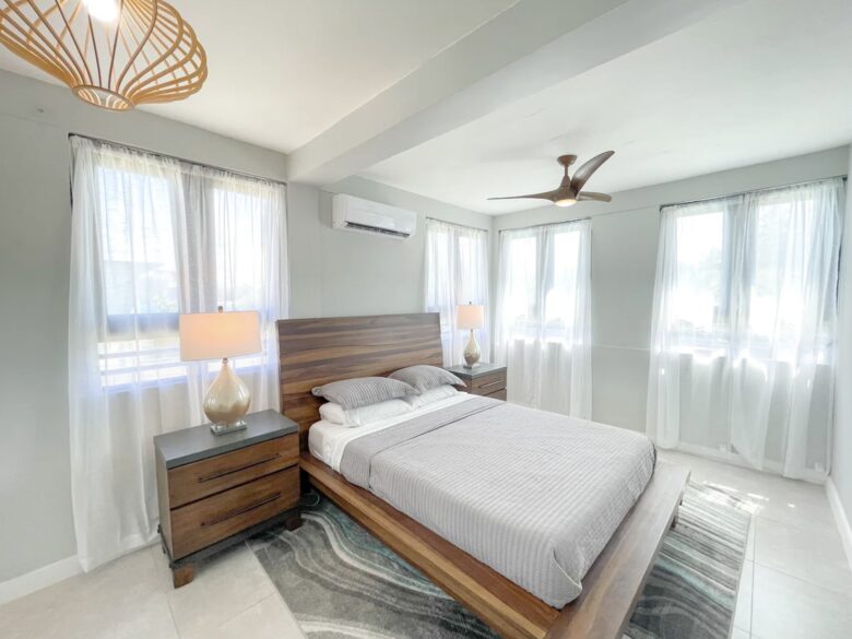 Oceanfront Escape with Private Beach Access in Vega Baja - Vega Baja, Puerto Rico