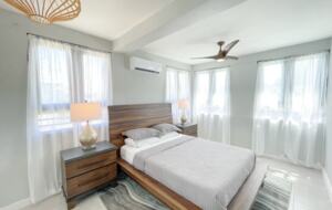 Oceanfront Escape with Private Beach Access in Vega Baja - Vega Baja, Puerto Rico
