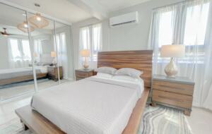 Oceanfront Escape with Private Beach Access in Vega Baja - Vega Baja, Puerto Rico