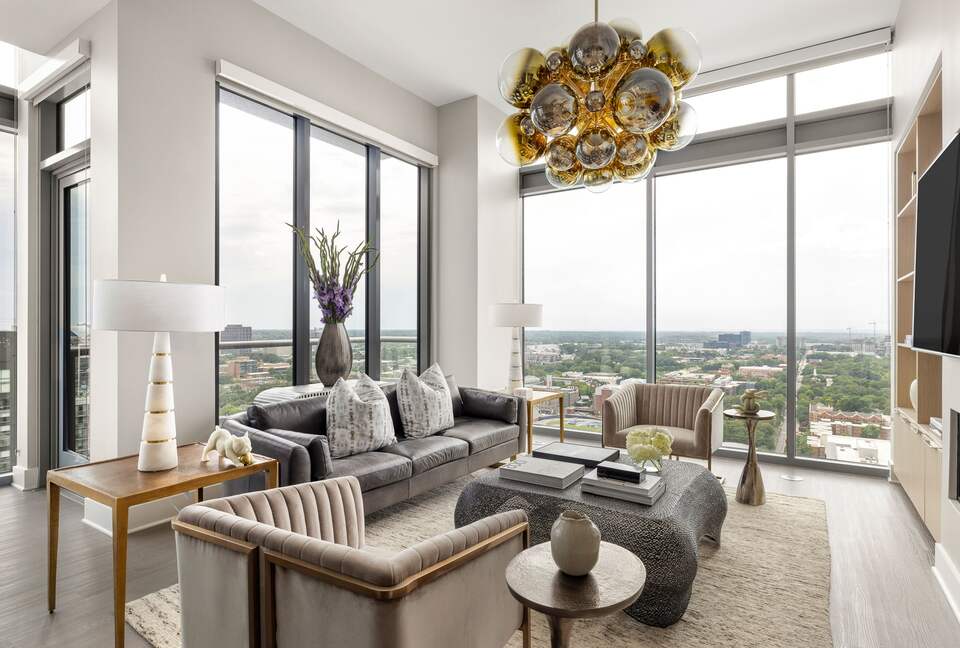 Panoramic Penthouse: Stunning Views of Atlanta's Skyline - Atlanta, Georgia