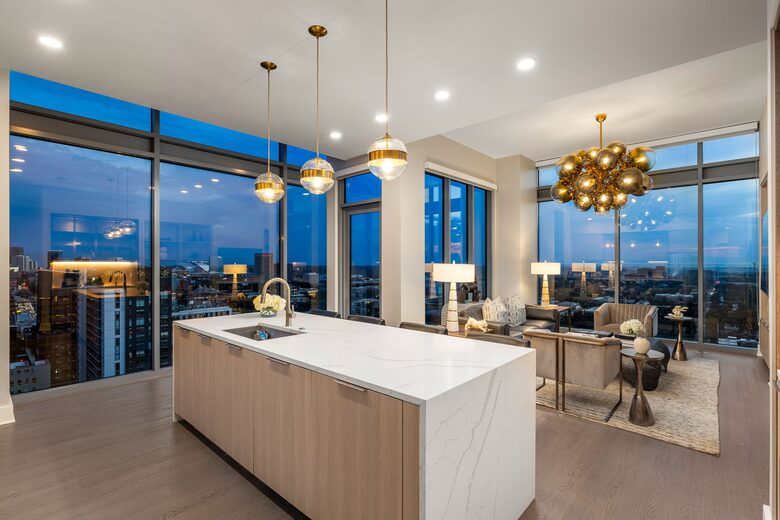 Panoramic Penthouse: Stunning Views of Atlanta's Skyline - Atlanta, Georgia