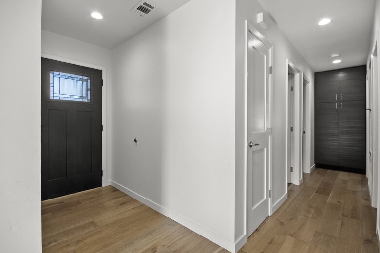 Bright Renovated Getaway | With Private Deck in San Francisco Bay Area - Campbell, California