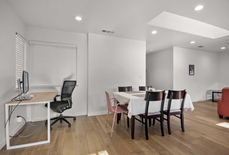 Bright Renovated Getaway | With Private Deck in San Francisco Bay Area - Campbell, California