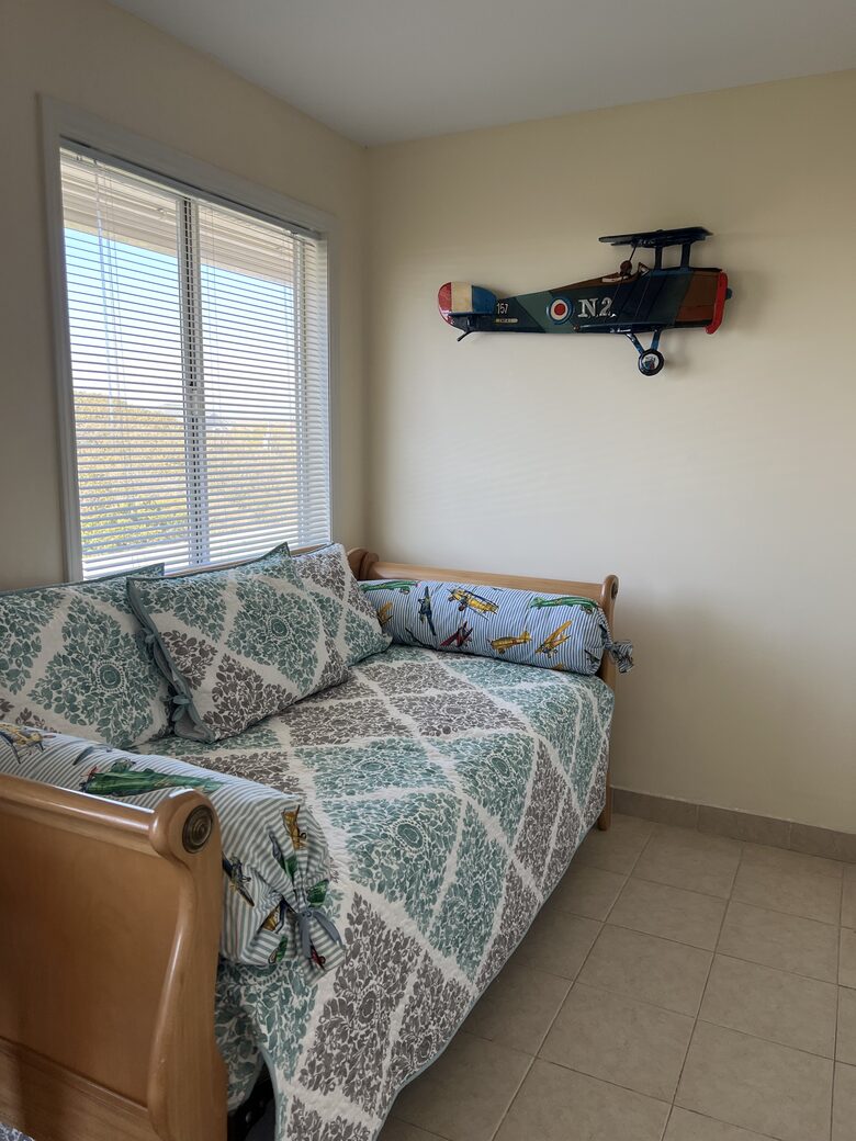 Private area with Desk for rest or work area