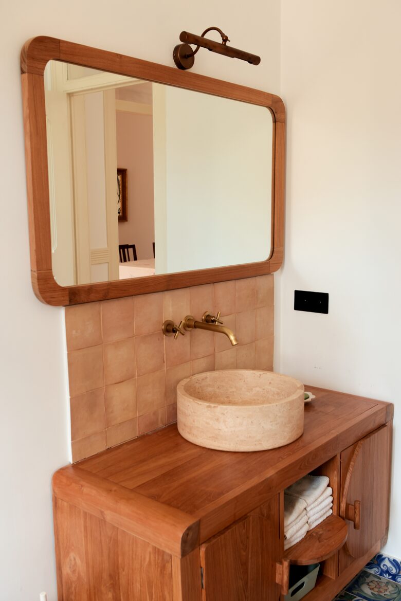 2 Bed Apartment in Central Lisbon - Lisbon, Portugal