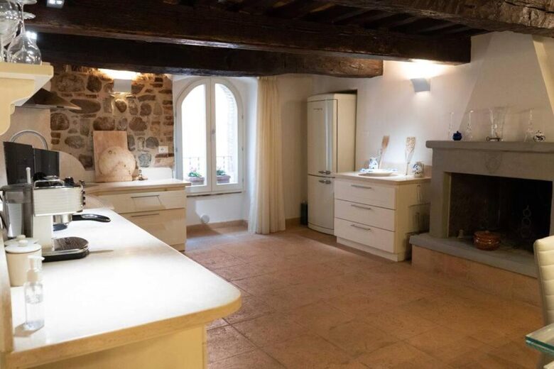 Umbria Above Luxury Townhouse - Ficulle, Italy