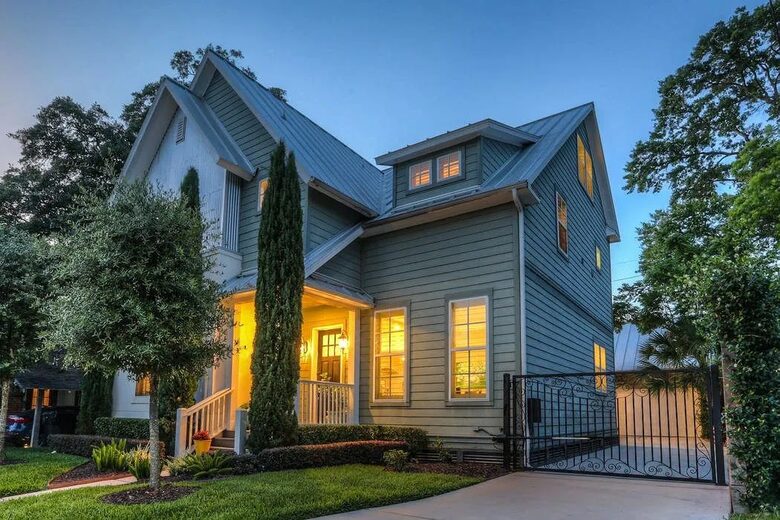 Chic Houston Retreat in Montrose - Houston, Texas