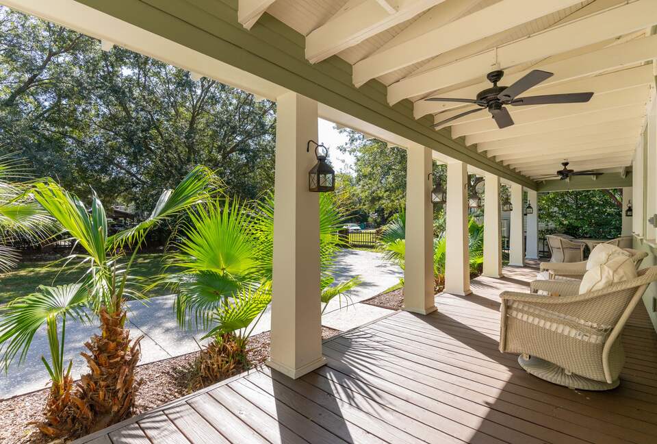 Old Village Bungalow - Mount Pleasant, South Carolina