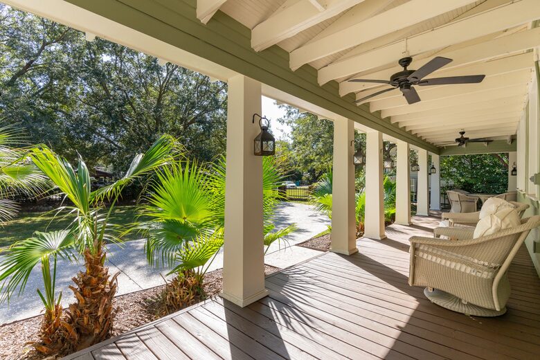 Old Village Bungalow - Mount Pleasant, South Carolina