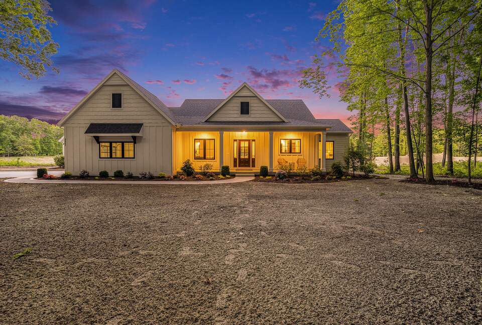 Saugatuck Bungalow - Saugatuck, Michigan