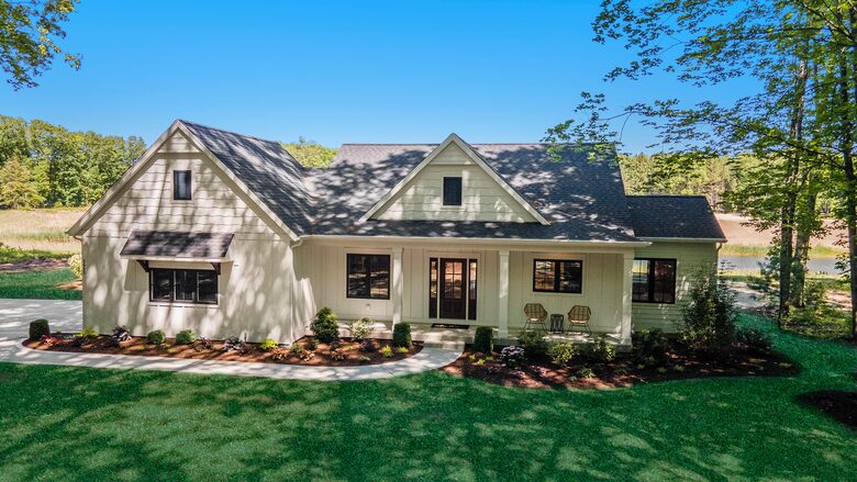 Saugatuck Bungalow - Saugatuck, Michigan