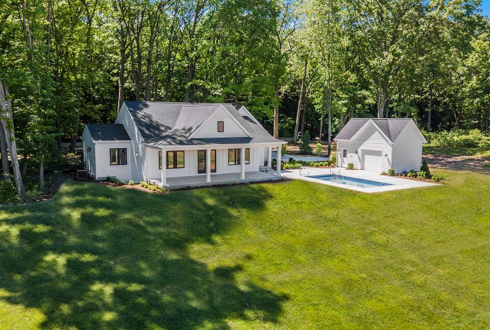Saugatuck Bungalow - Saugatuck, Michigan