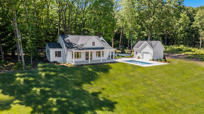 Saugatuck Bungalow - Saugatuck, Michigan