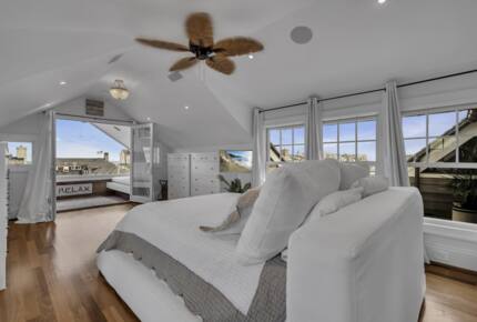 Stunning Mantoloking Beach House - Mantoloking, New Jersey